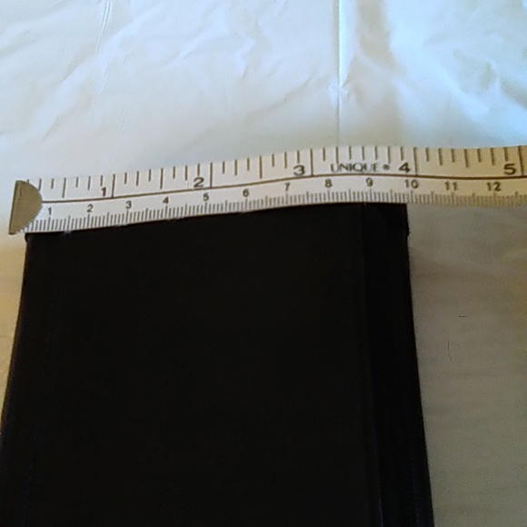 Ladies Genuine Leather Wallet - Picture 9 of 12